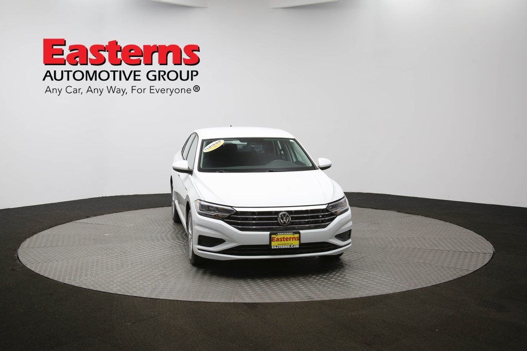 Vehicle image 26 of 61