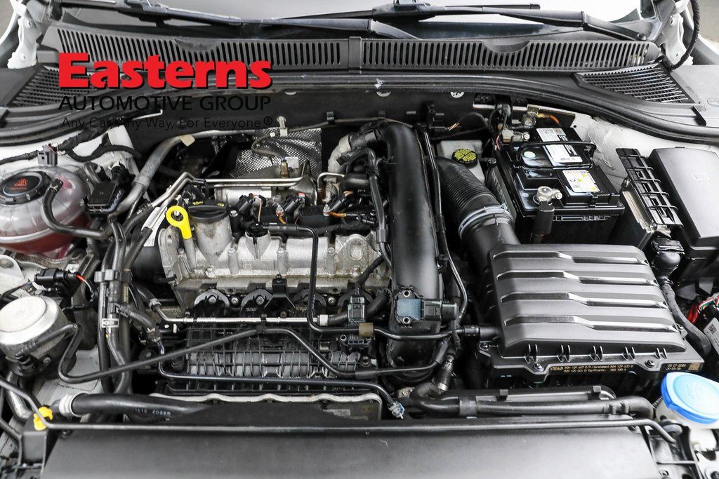 Vehicle image 37 of 61