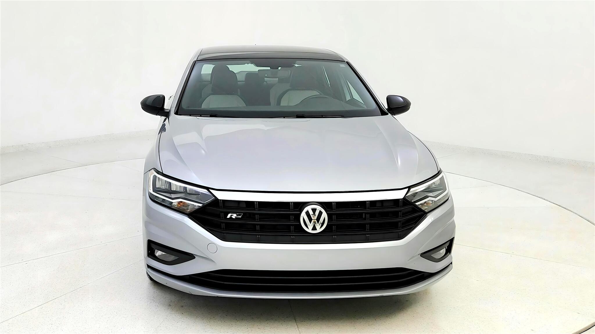 Vehicle image 4 of 51