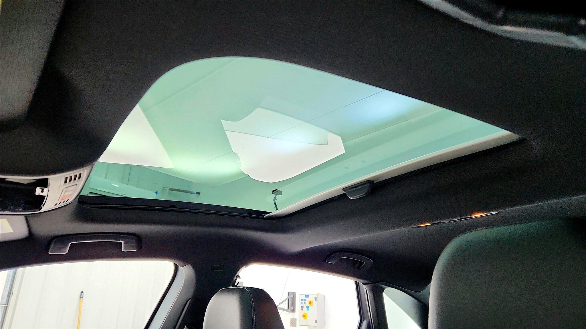Vehicle image 20 of 51