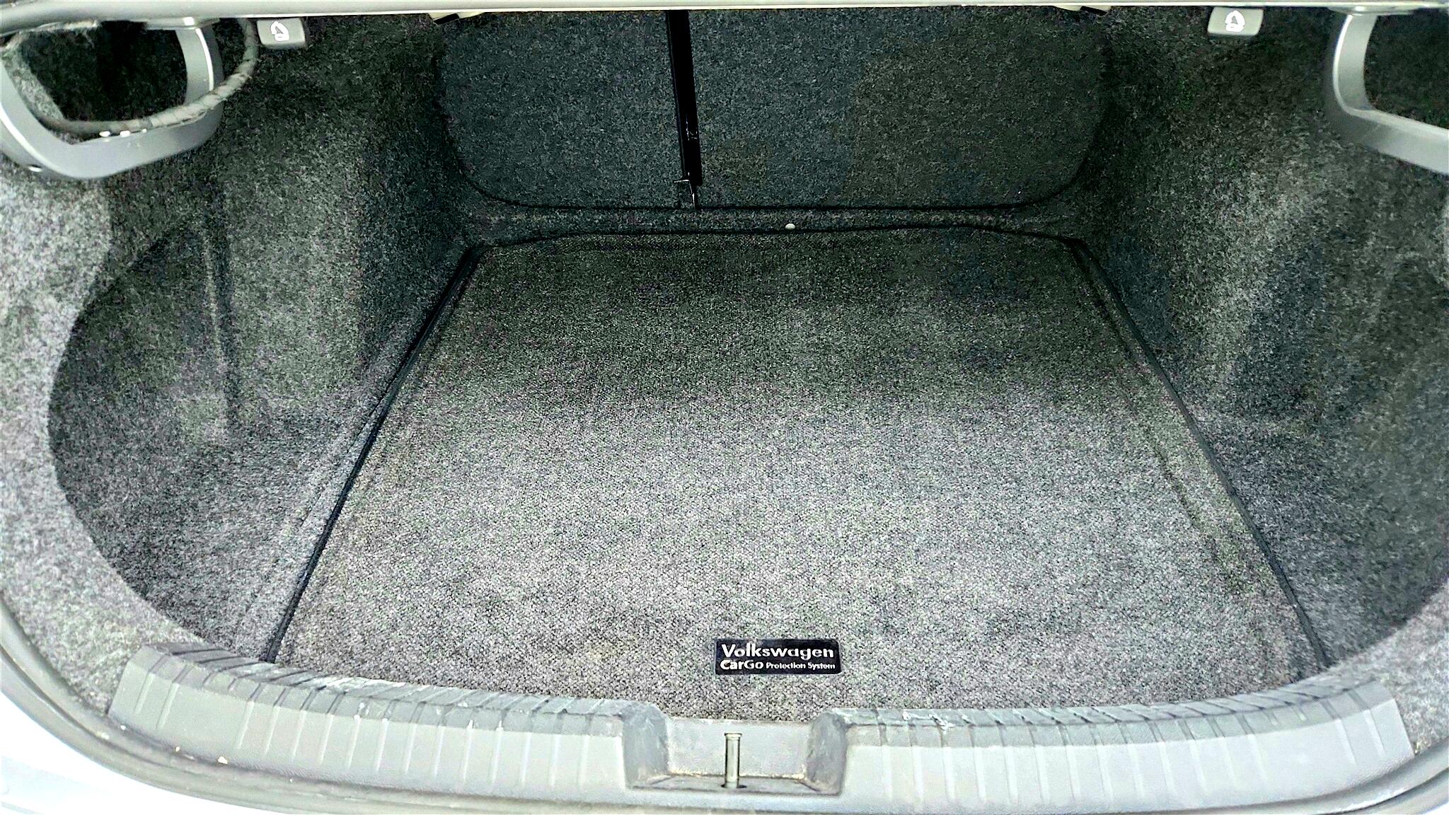 Vehicle image 17 of 51