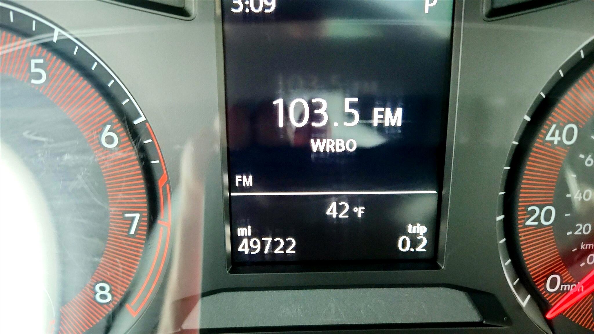 Vehicle image 22 of 51