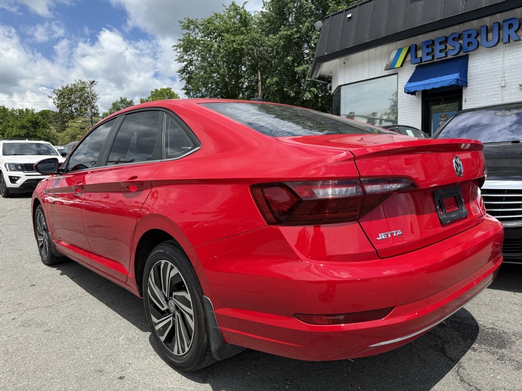 Vehicle image 6 of 33