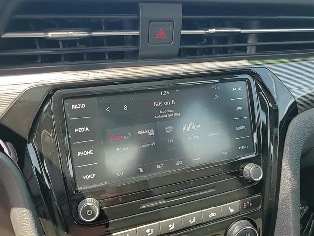 2020 Volkswagen Passat 2.0T R-Line Image 21 of 26