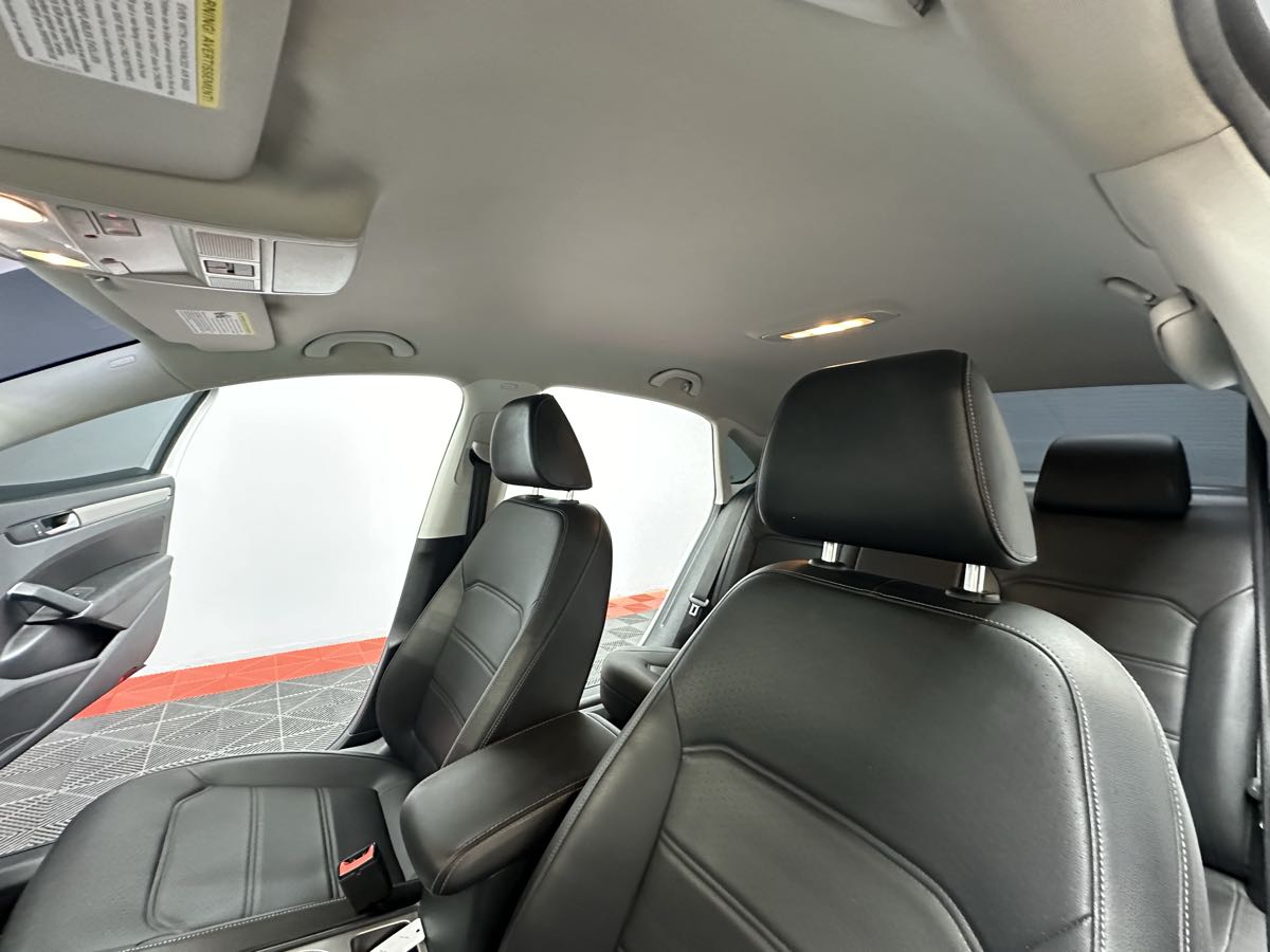 2020 Volkswagen Passat 2.0T SE Image 26 of 34