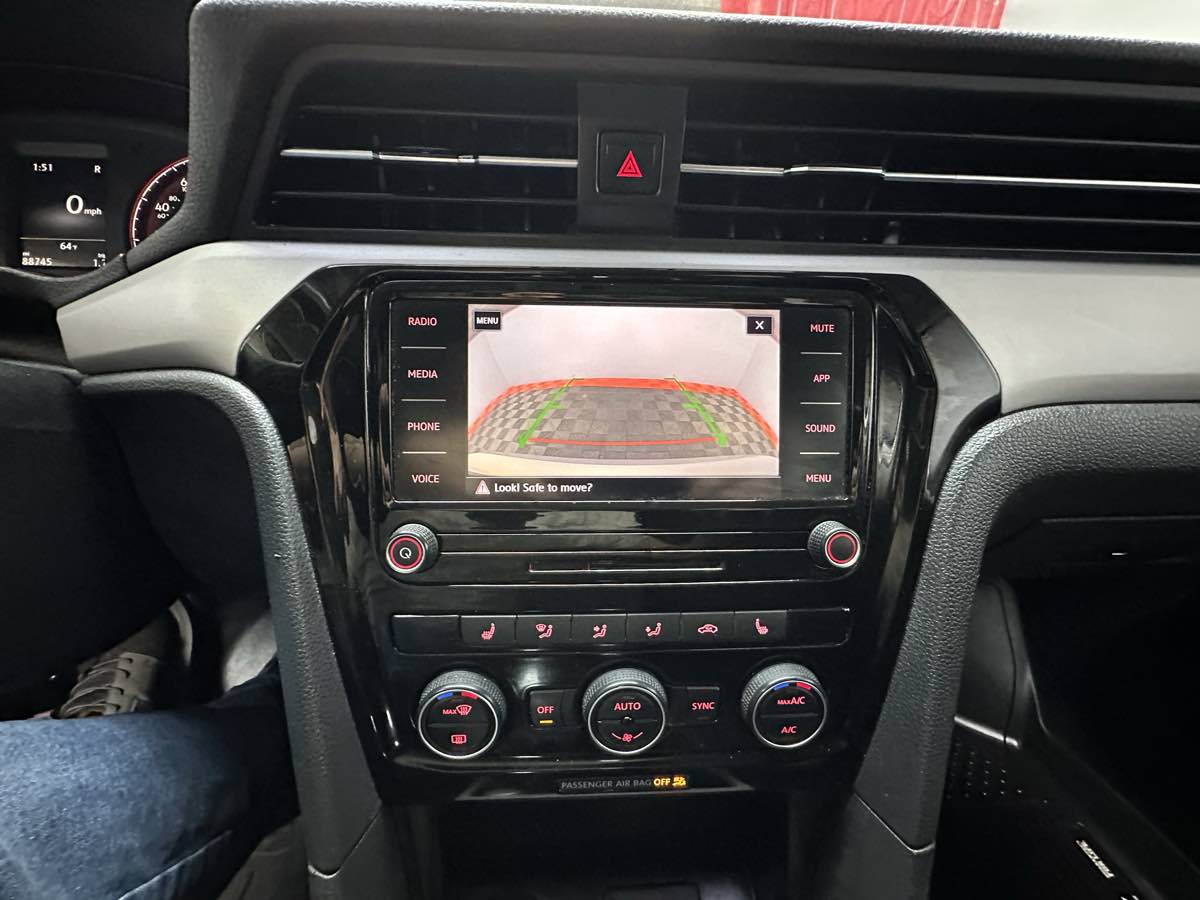 2020 Volkswagen Passat 2.0T SE Image 32 of 34