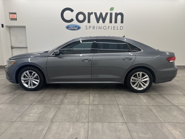2020 Volkswagen Passat 2.0T SE Image 7 of 37