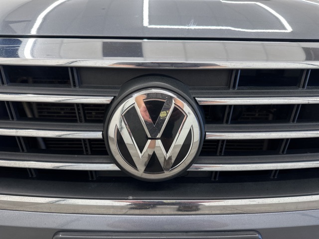 2020 Volkswagen Passat 2.0T SE Image 33 of 37