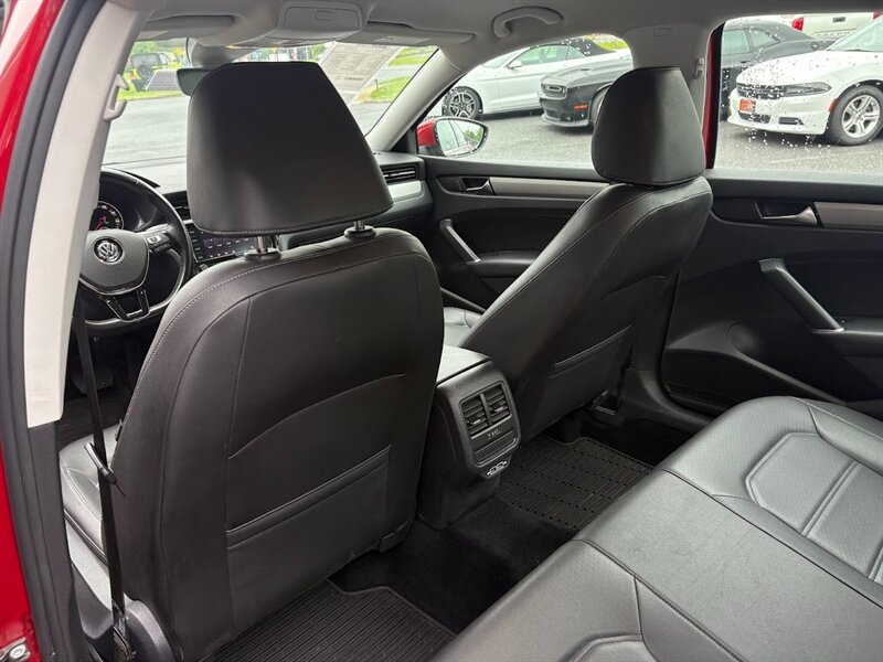 Vehicle image 17 of 37