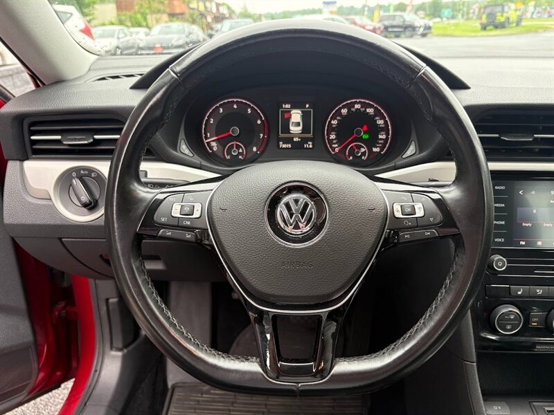Vehicle image 18 of 37
