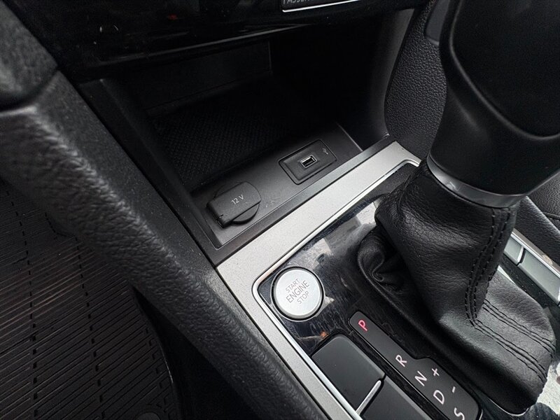 Vehicle image 20 of 37