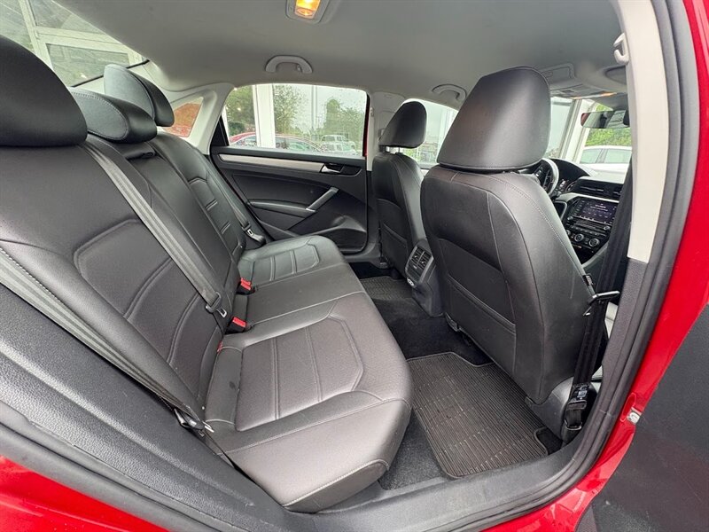 Vehicle image 28 of 37