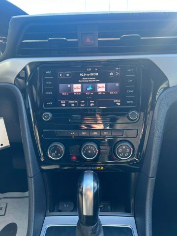 2020 Volkswagen Passat 2.0T S Image 16 of 23