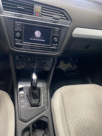 Vehicle image 20 of 25