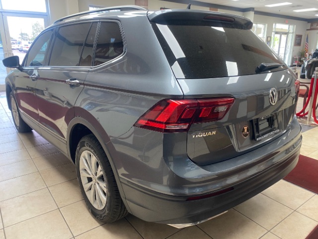 Vehicle image 6 of 25