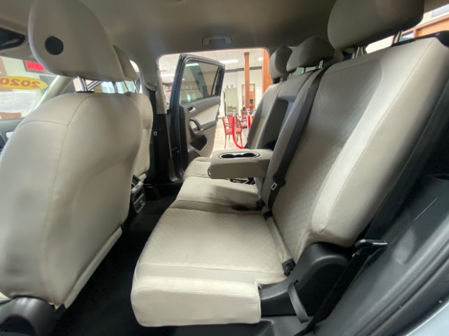Vehicle image 12 of 25