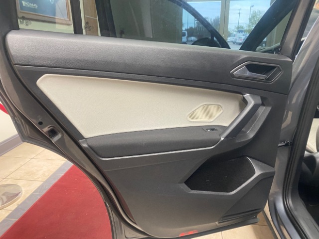 Vehicle image 7 of 25
