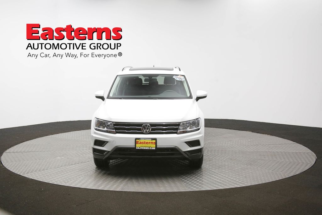 Vehicle image 4 of 62