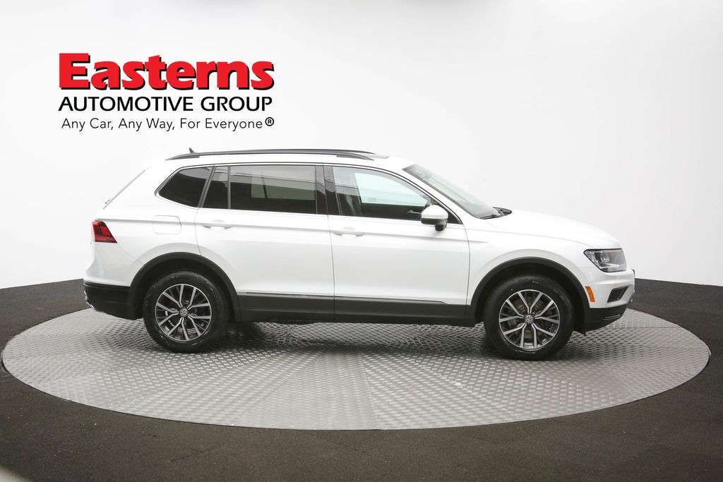 Vehicle image 21 of 62
