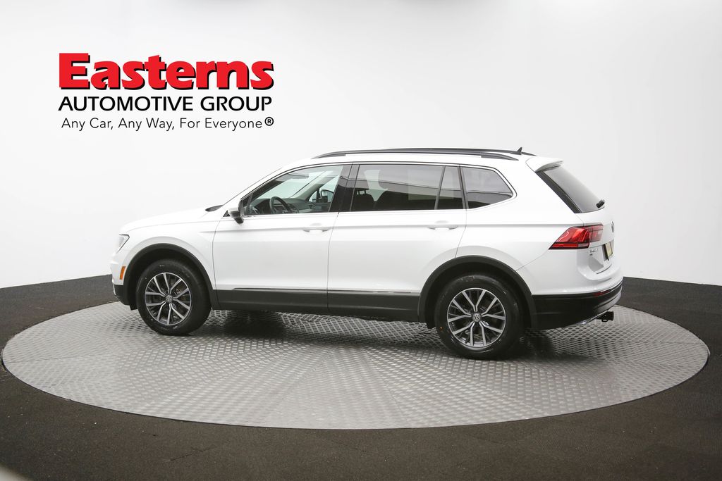Vehicle image 33 of 62