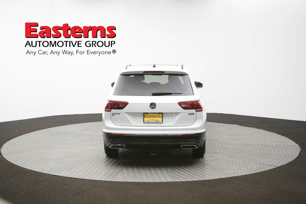 Vehicle image 5 of 62
