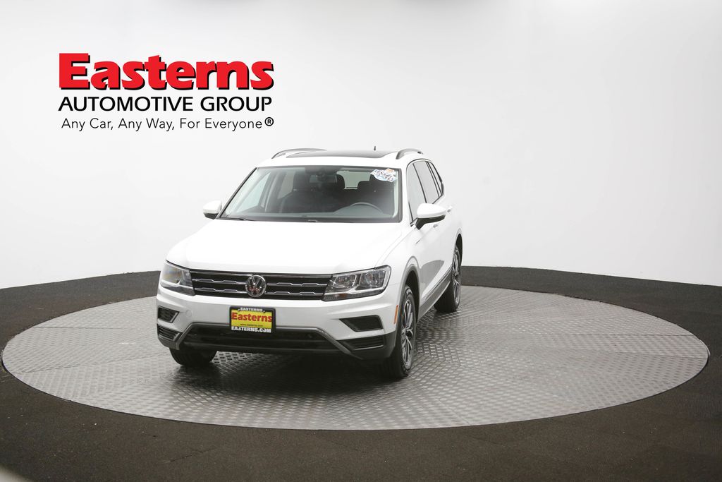 Vehicle image 27 of 62