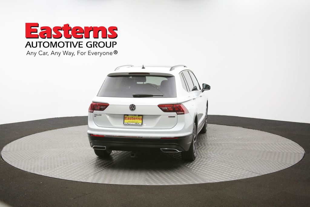 Vehicle image 15 of 62