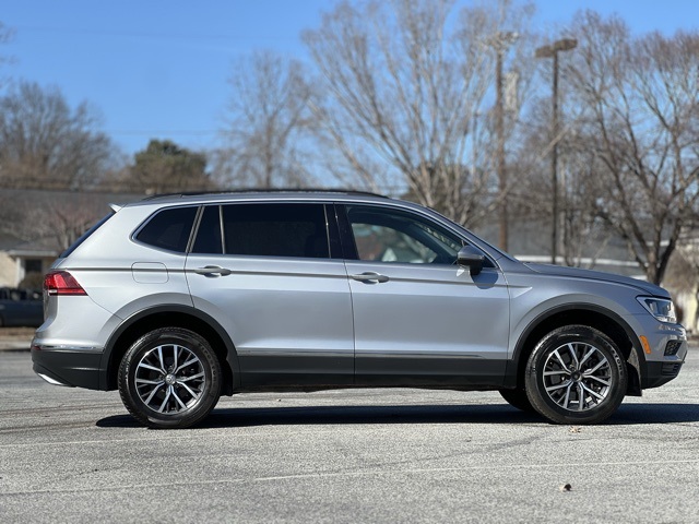 Vehicle image 5 of 34