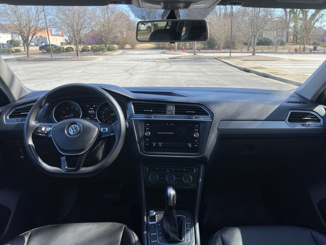 Vehicle image 27 of 34