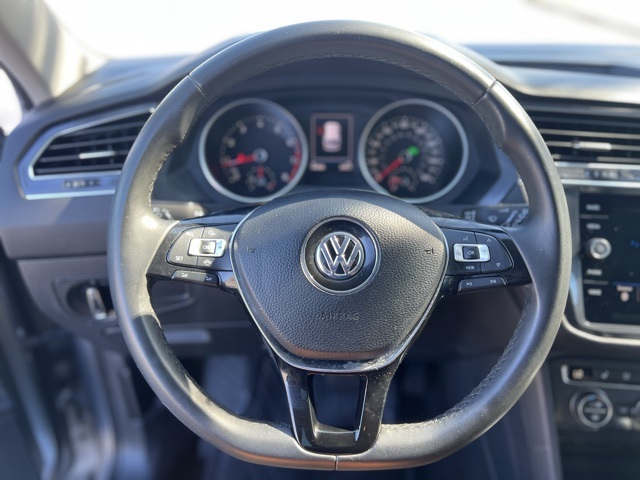Vehicle image 29 of 34
