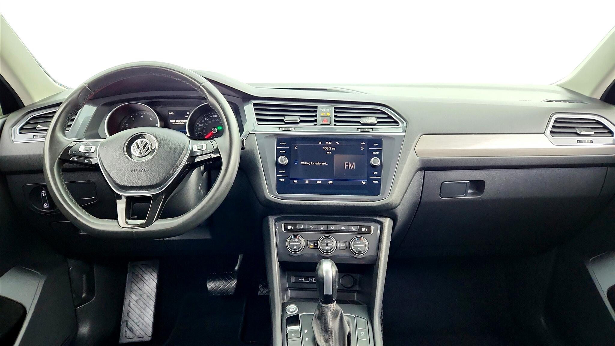 Vehicle image 20 of 47
