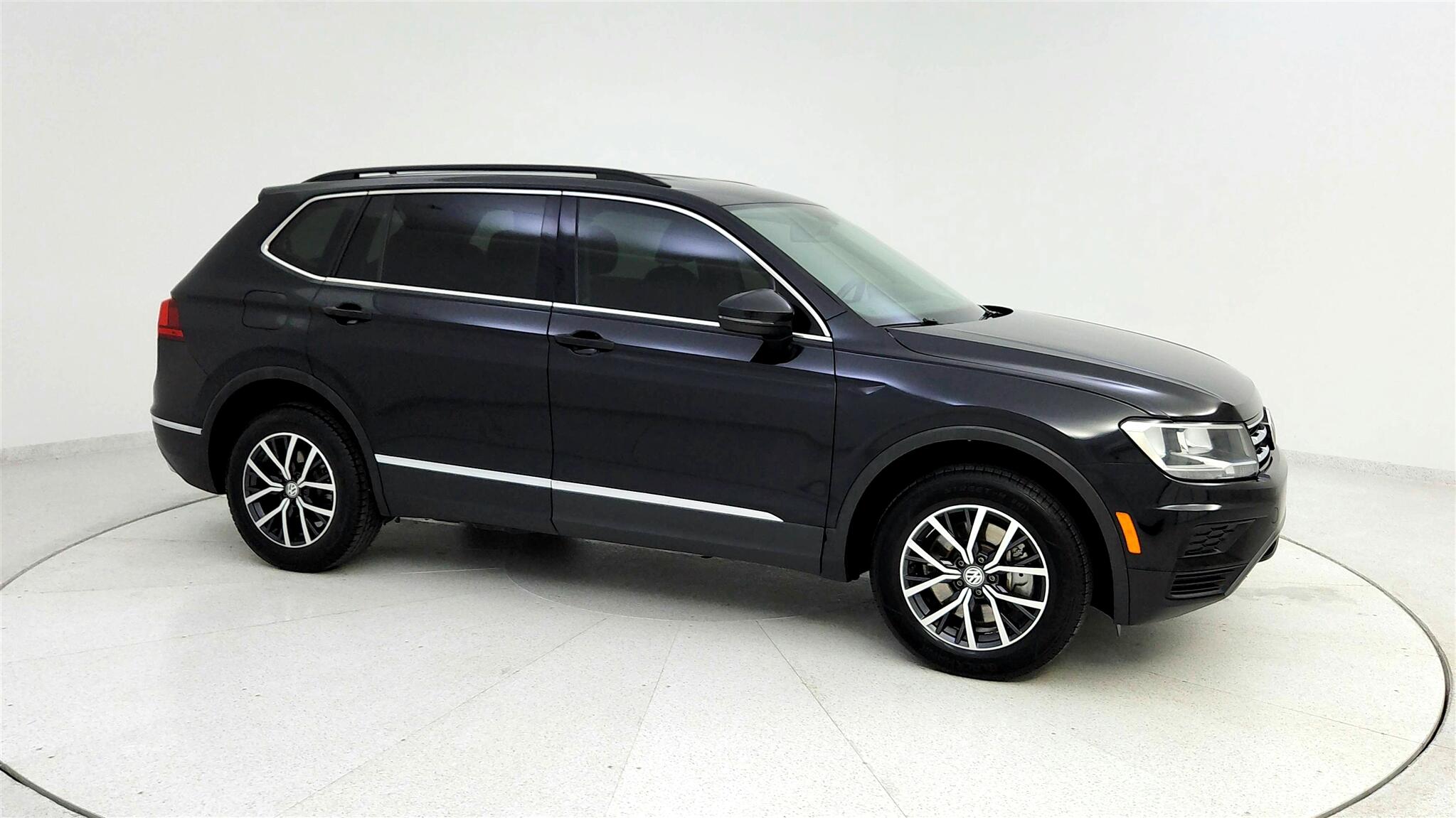 Vehicle image 5 of 47
