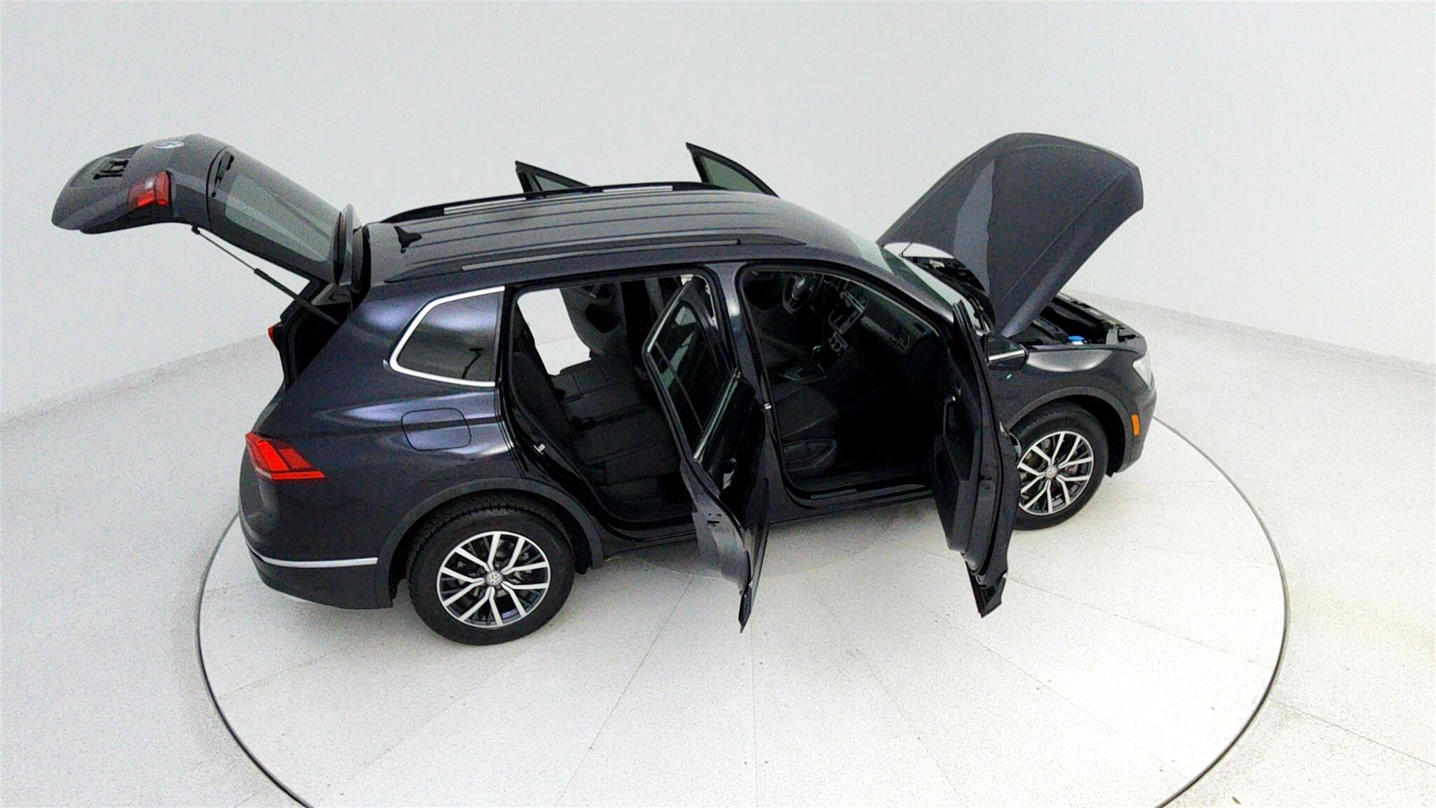 Vehicle image 17 of 47