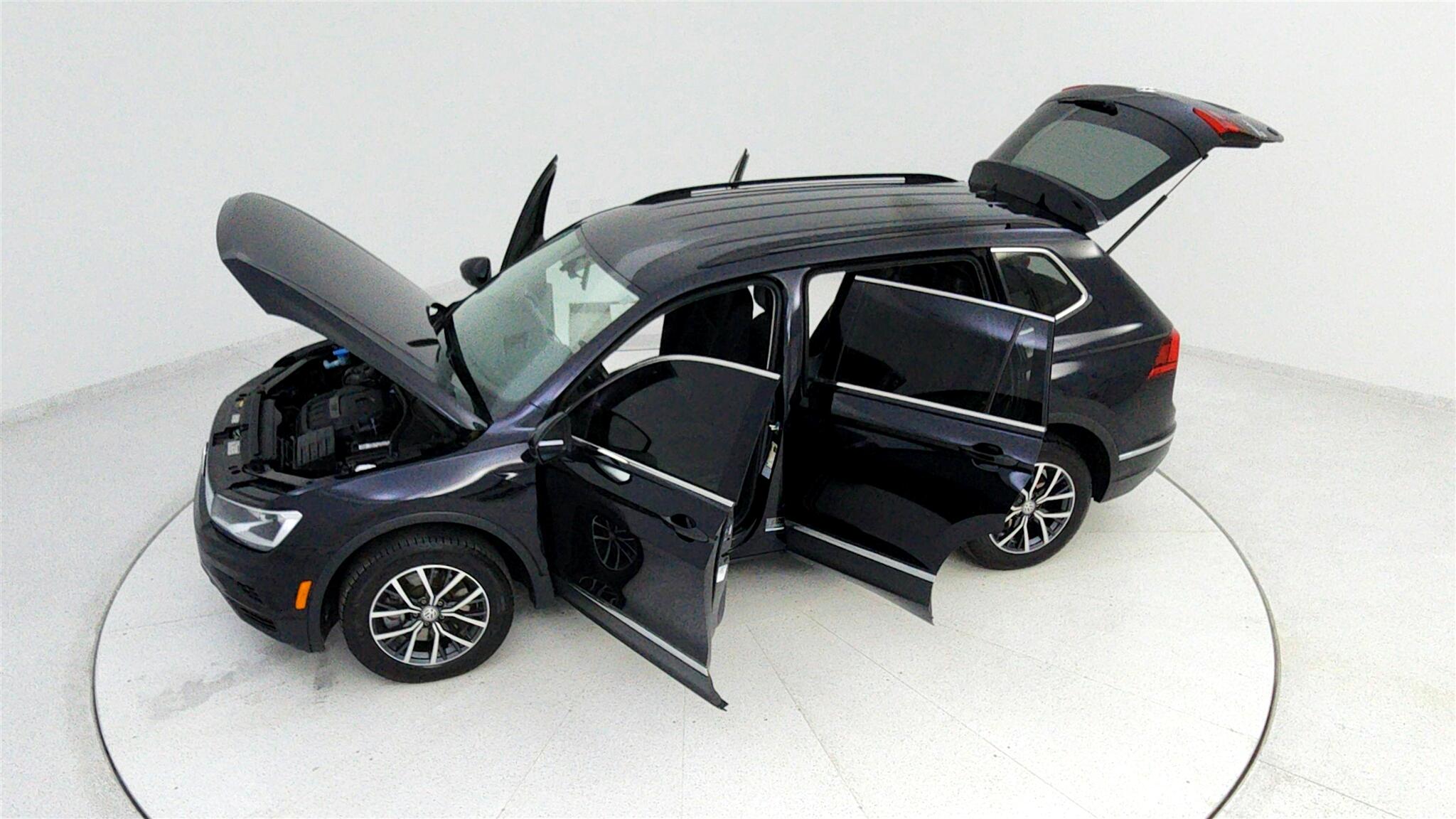 Vehicle image 32 of 47