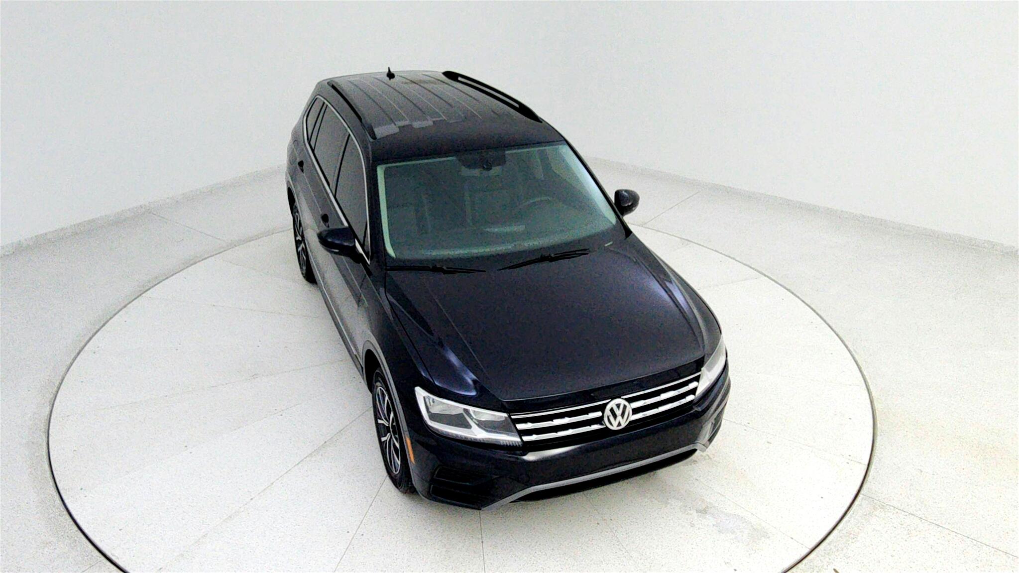 Vehicle image 16 of 47