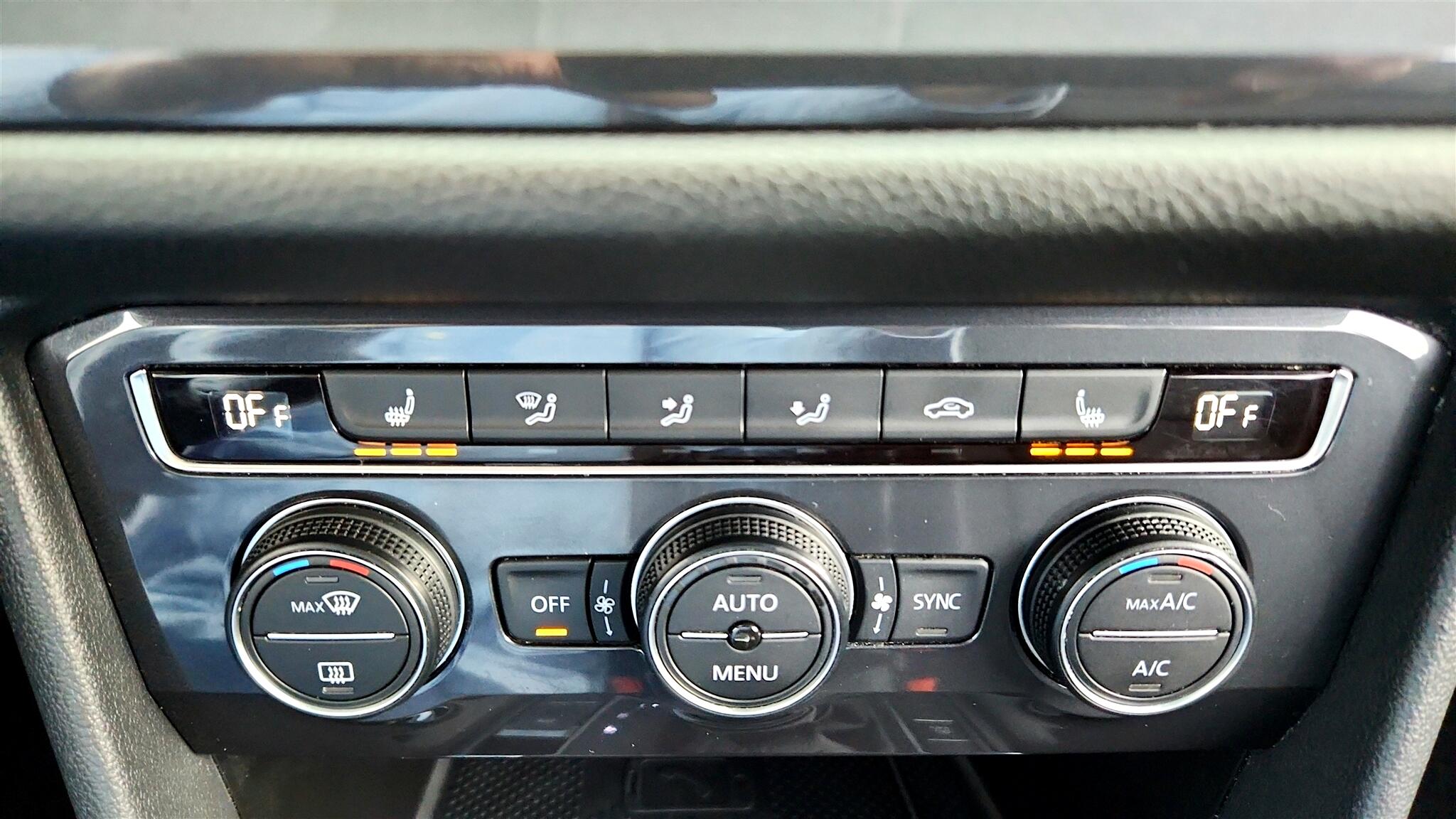 Vehicle image 34 of 47
