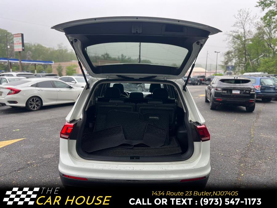 Vehicle image 22 of 35