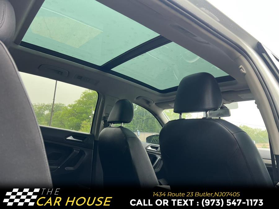 Vehicle image 24 of 35