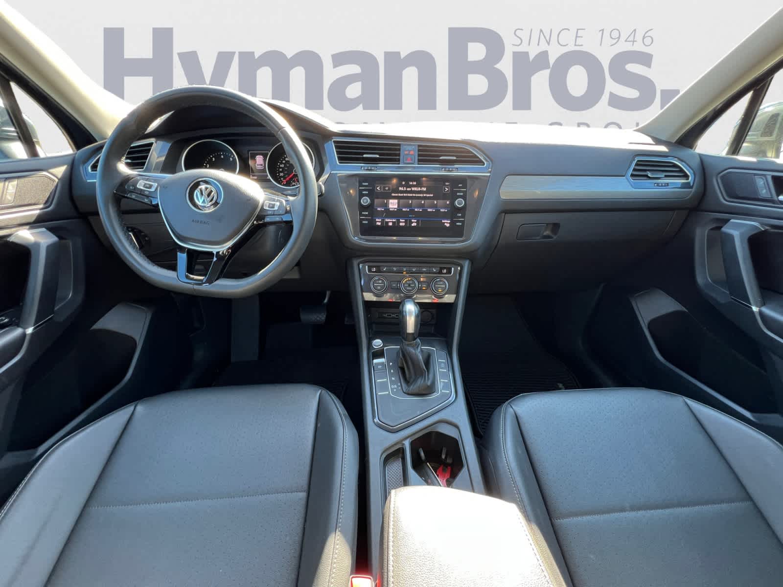 Vehicle image 13 of 22