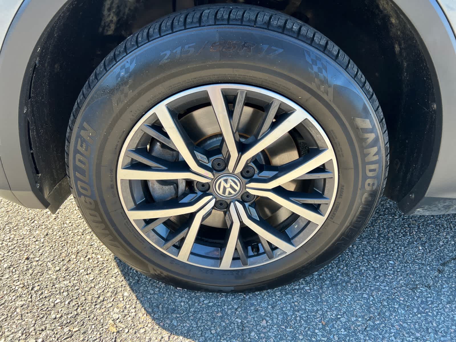 Vehicle image 10 of 22