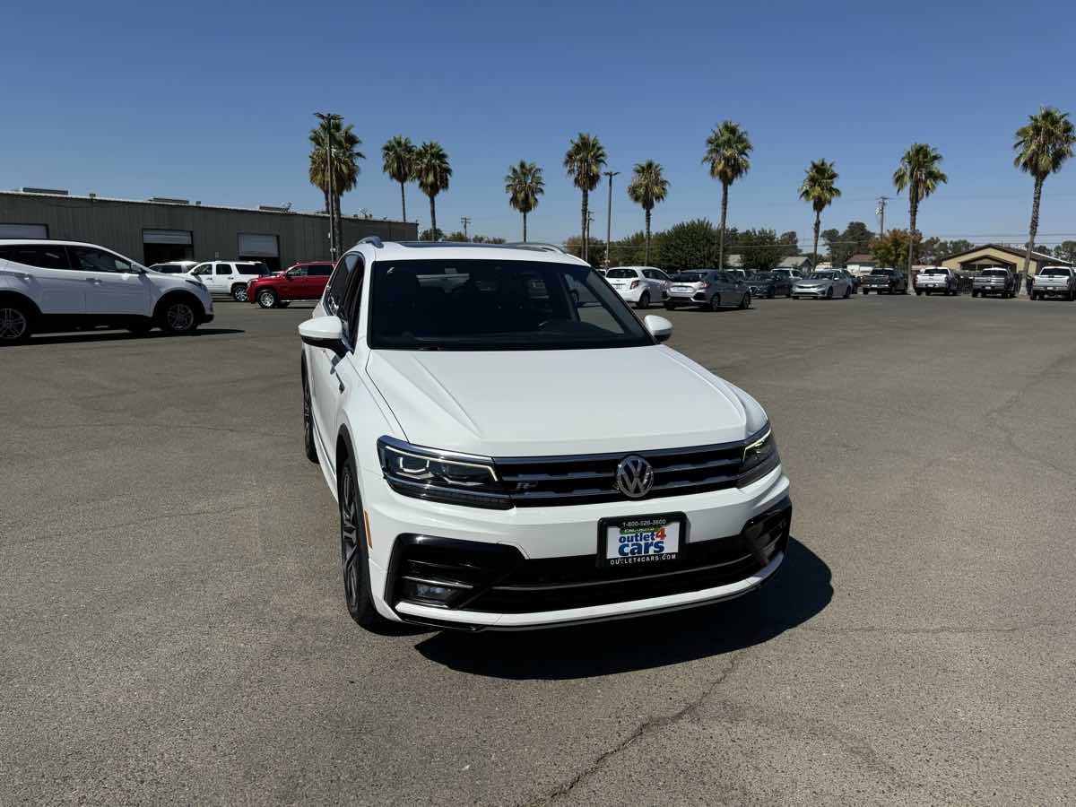 Vehicle image 9 of 48