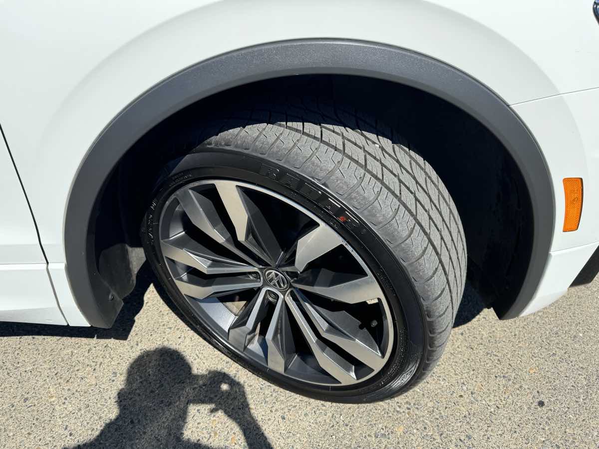 Vehicle image 46 of 48