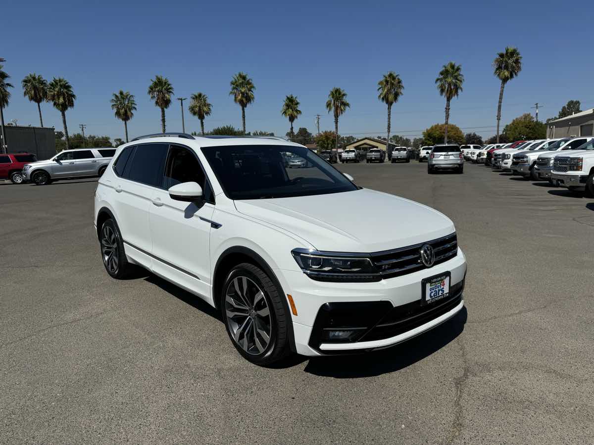 Vehicle image 6 of 48