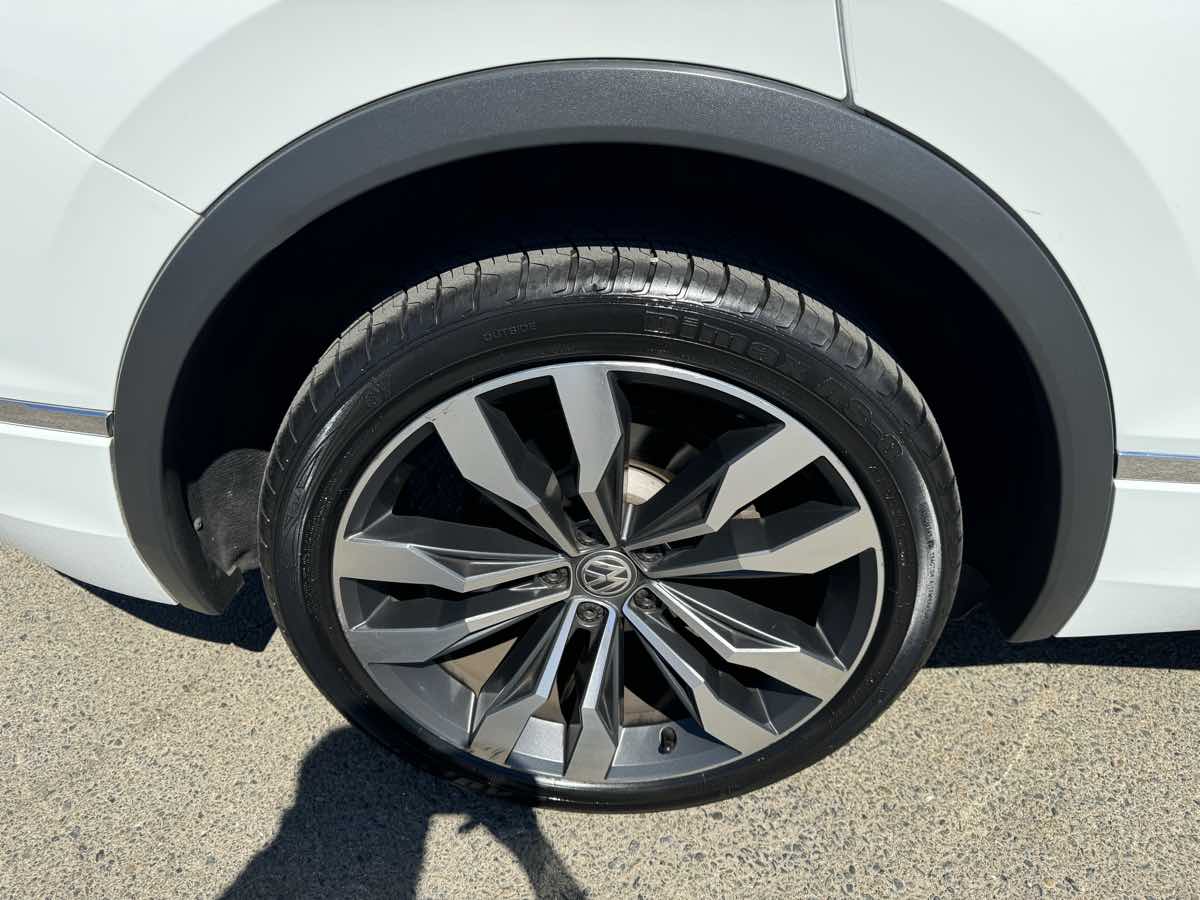 Vehicle image 45 of 48