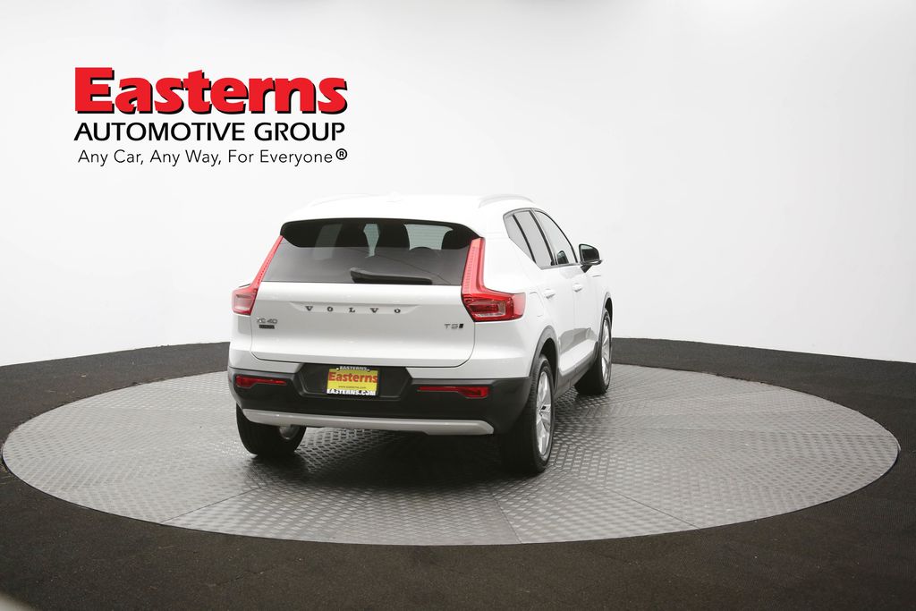 Vehicle image 14 of 61