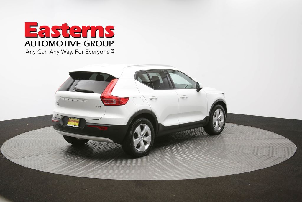 Vehicle image 3 of 61