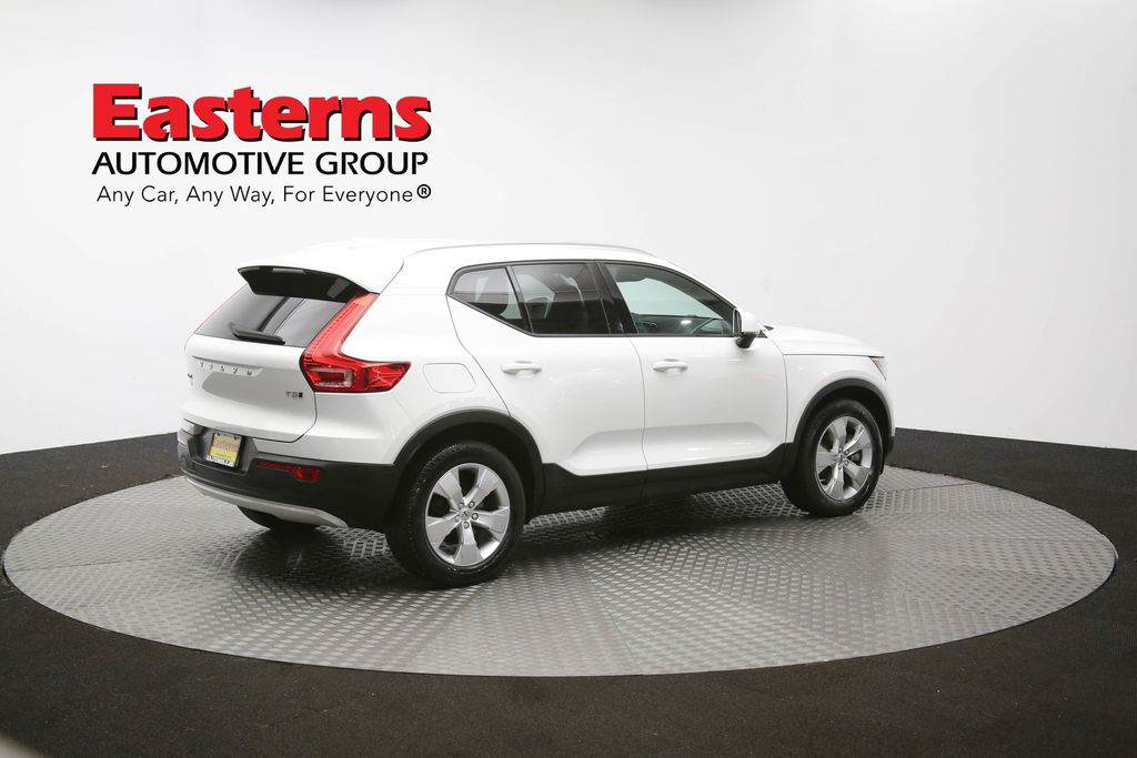 Vehicle image 16 of 61