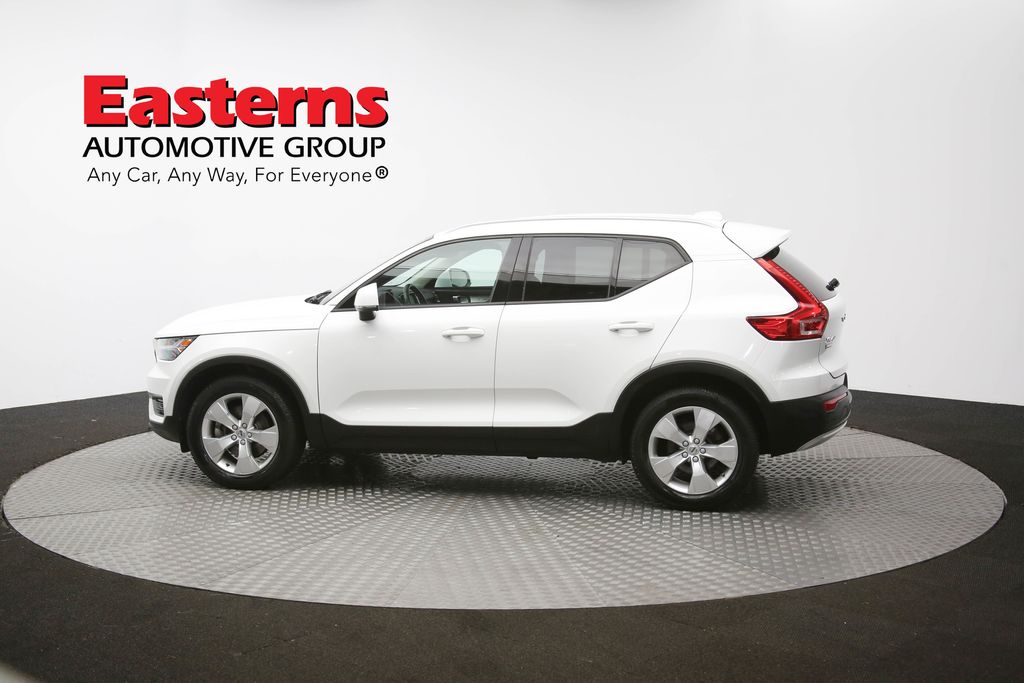 Vehicle image 31 of 61