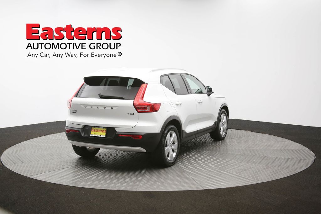 Vehicle image 15 of 61