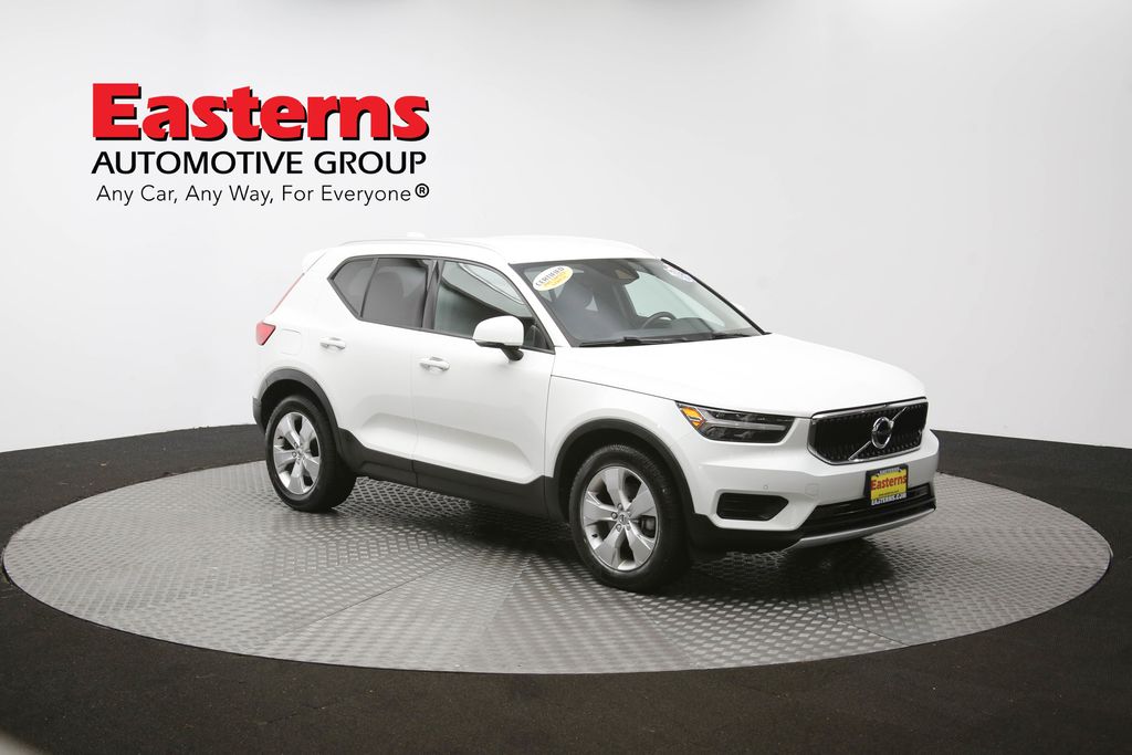 Vehicle image 21 of 61